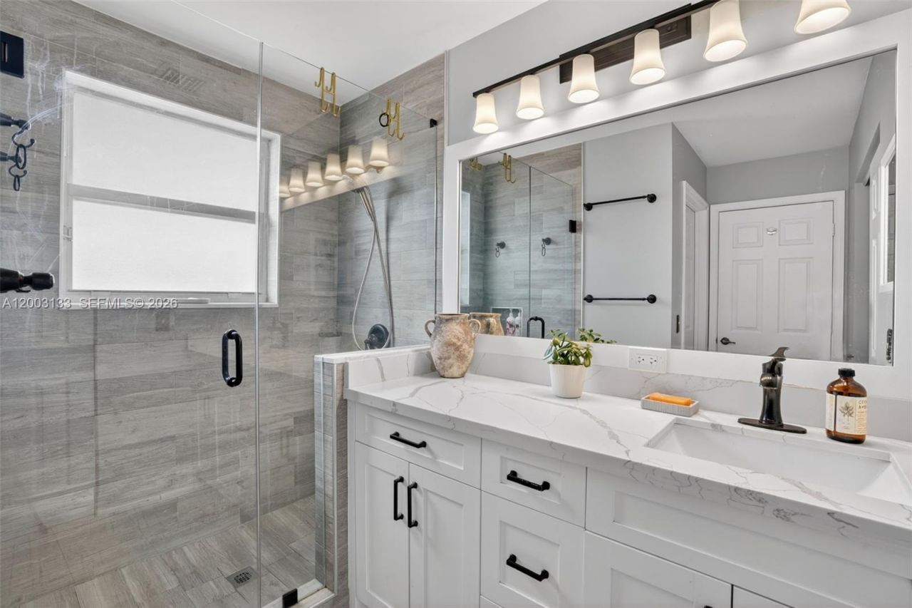 16862 SW 1st St , Pembroke Pines, FL 33027 Photo