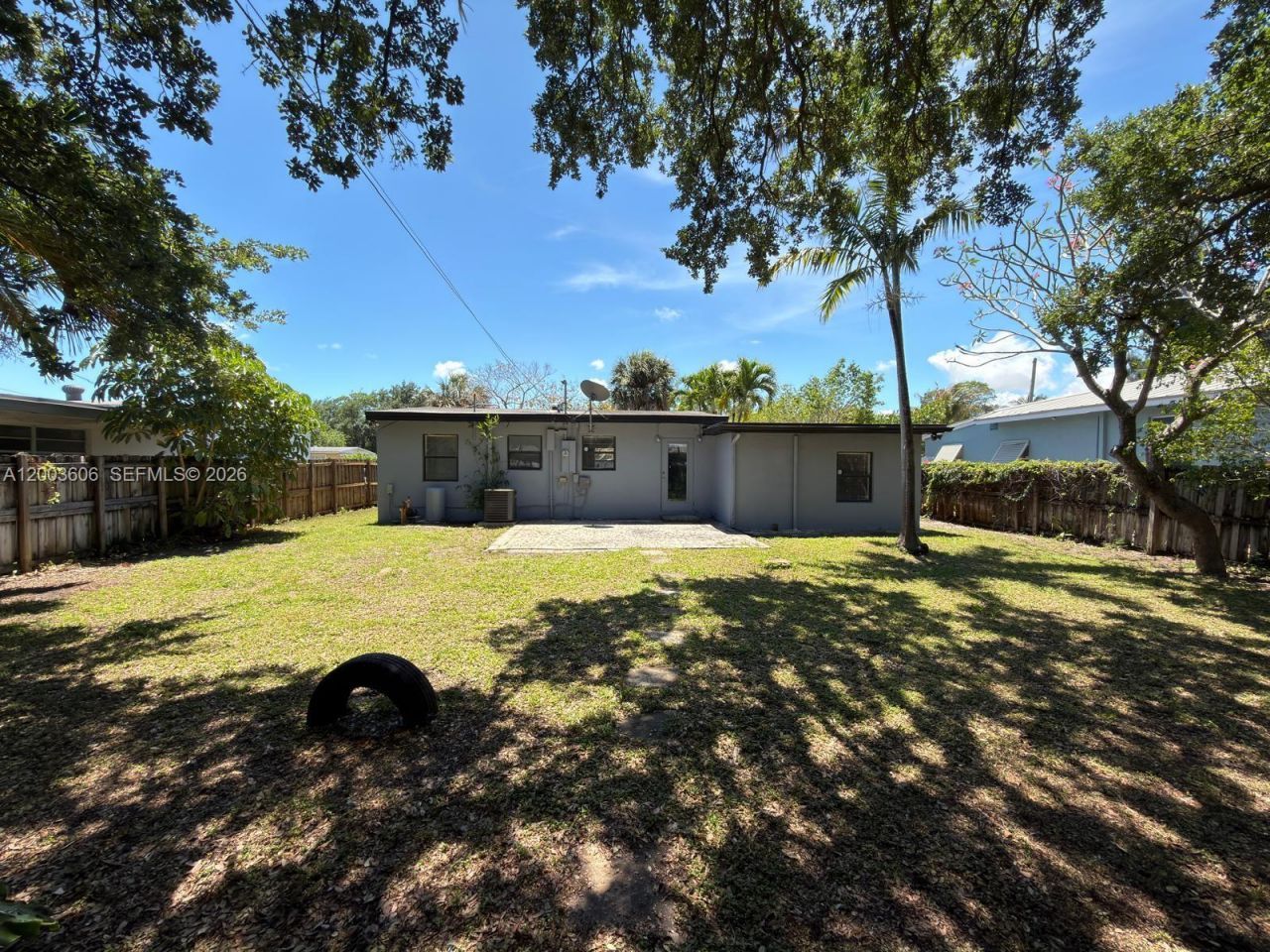 1325 NW 11th Ct , Fort Lauderdale, FL 33311 Photo