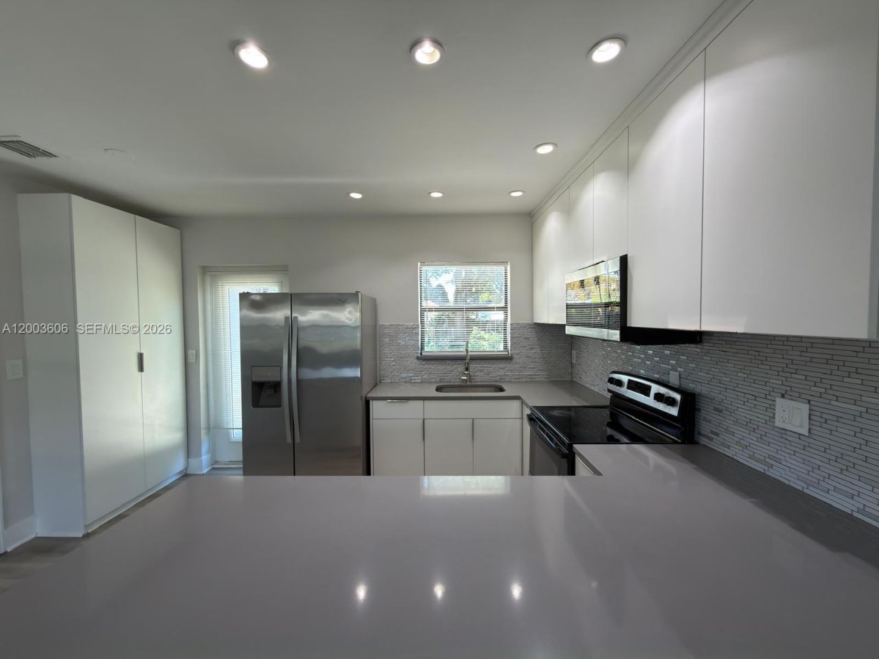 1325 NW 11th Ct , Fort Lauderdale, FL 33311 Photo