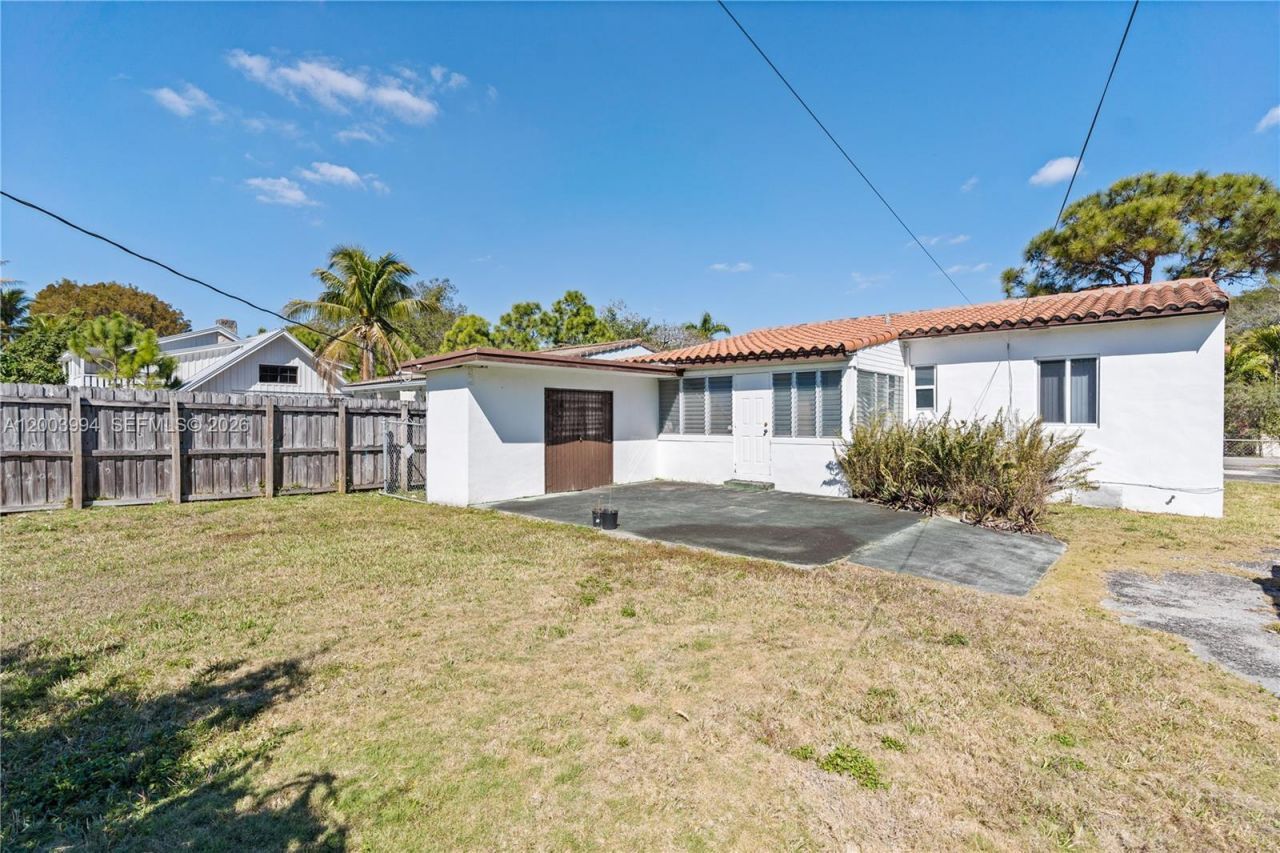 5730 SW 42nd Ter , South Miami, FL 33155 Photo