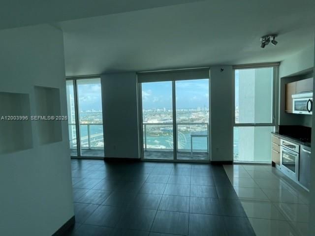 253 2nd St , Unit 3807, Miami, FL 33132 Photo