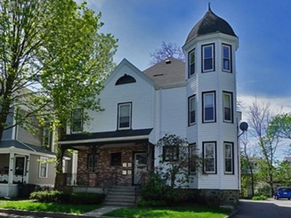 145 Brown St, Unit 2F, Waltham, MA 02453