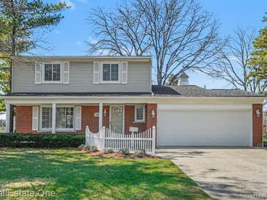5303 Church Hill Drive, Troy, MI 48085