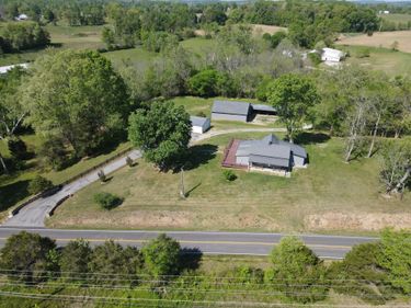 2435 State Hwy 235 , Nancy, KY 42544
