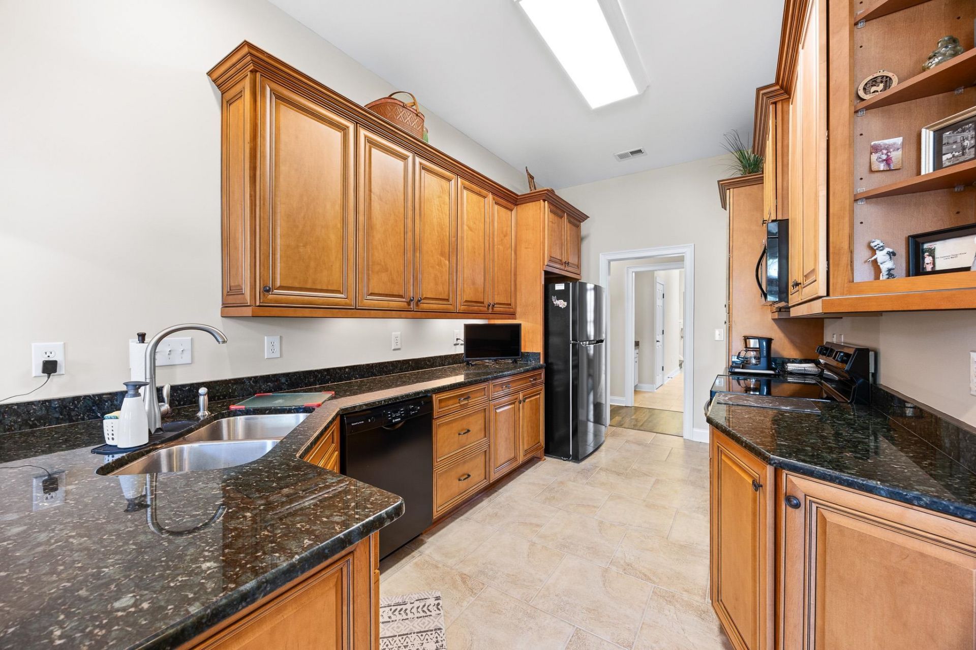 1668 Portwest Dr. Photo 21