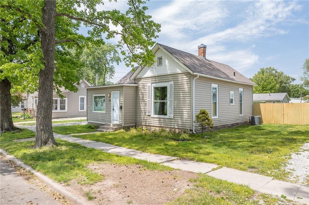 710 W Locust Street, Plattsburg, MO 64477 Main Photo