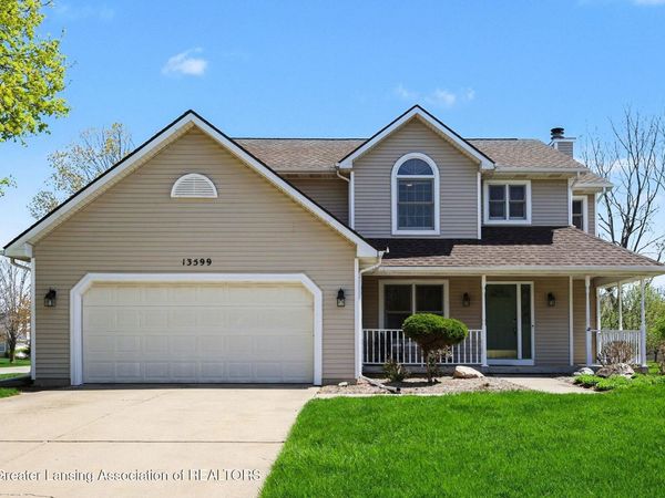 13599 Honeylocust Drive, DeWitt, MI 48820