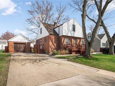 37 Almont Avenue , Buffalo, NY 14224