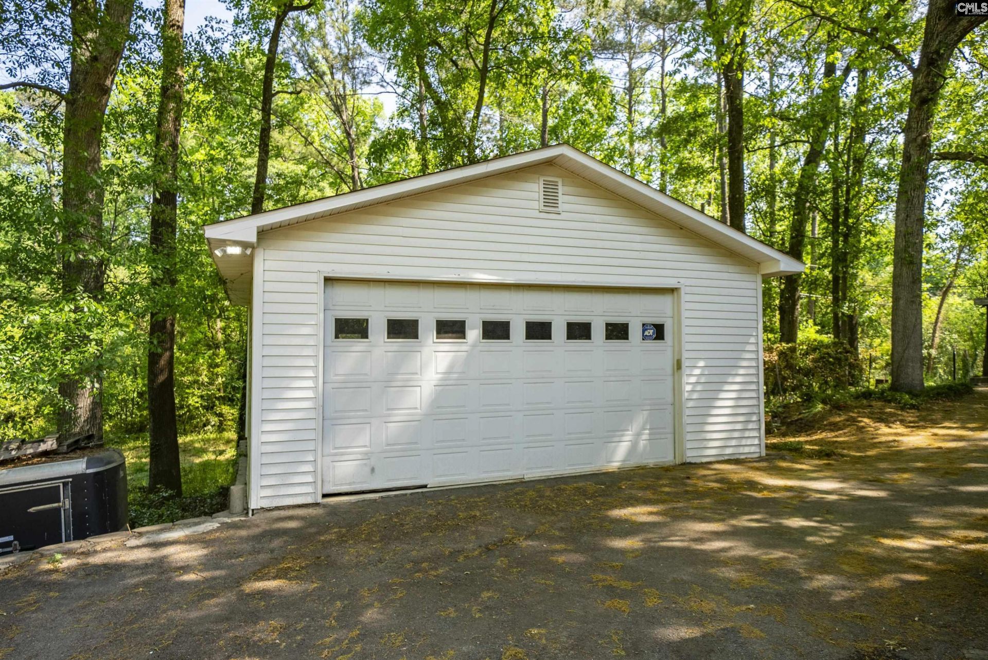 3232 Keenan Drive  Photo 5