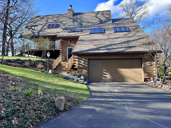 6421 Woodland Trail, Dane, WI 53529