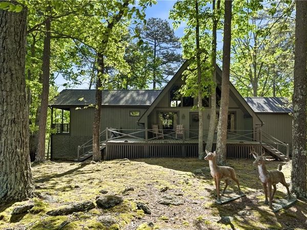 114 Cherokee Drive S, Waleska, GA 30183