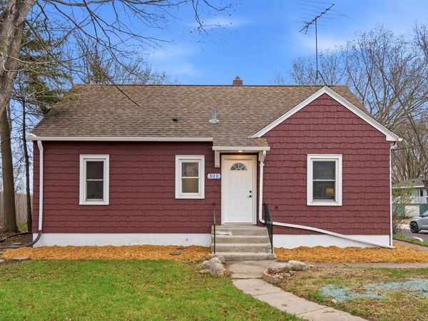 300 Grove Avenue N, Silver Lake, MN 55381