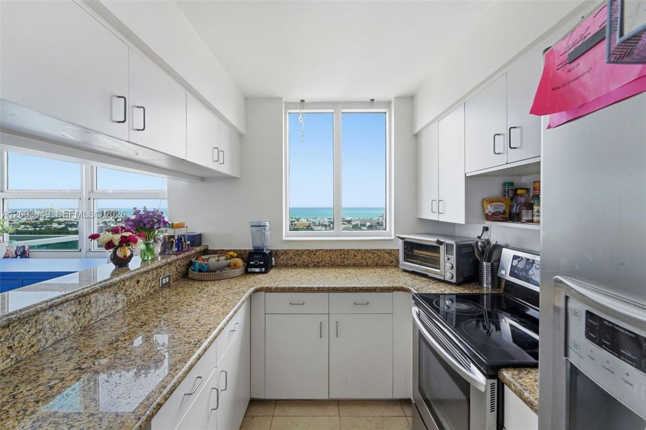 650 West Ave, Unit 2612, Miami Beach, FL 33139 Photo