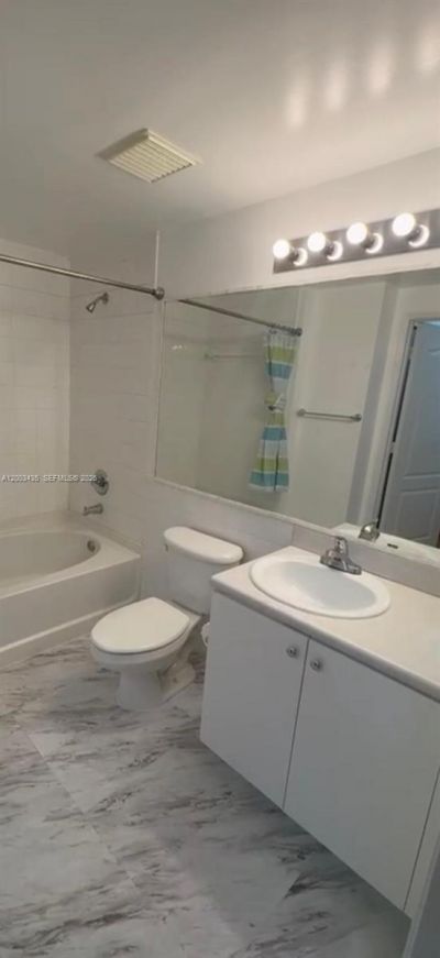 5077 NW 7th St , Unit 1107, Miami, FL 33126 Photo