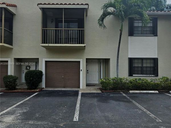 9846 Hammocks Blvd , Unit 107, Miami, FL 33196