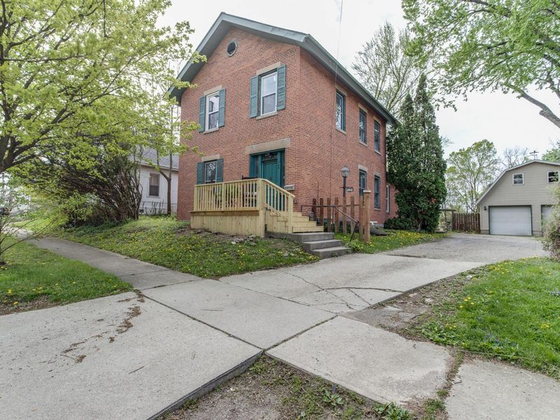 168 E Central Avenue , Delaware, OH 43015 Photo 2