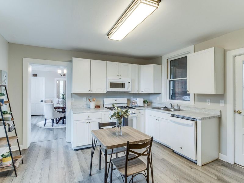 168 E Central Avenue , Delaware, OH 43015 Photo 33