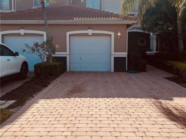 9620 Roundstone CIR, FORT MYERS, FL 33967