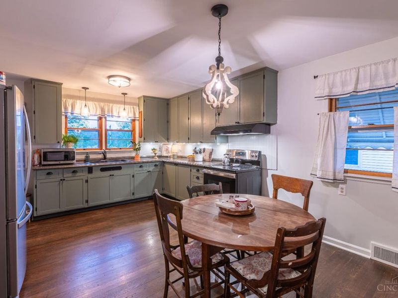 608 E Eighth Street, Manchester Twp, OH 45144 Photo 4