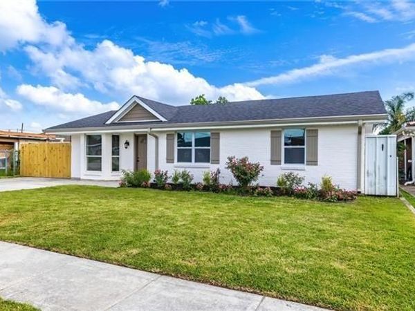 404 ALPACA Drive , Arabi, LA 70032