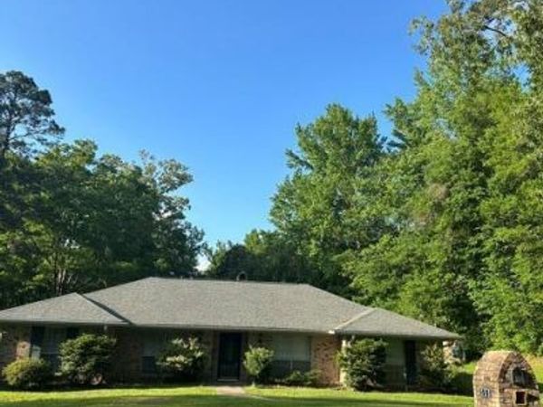 355 Lakewood Road, Vicksburg, MS 39180