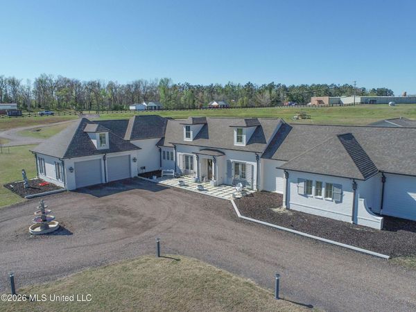 23057 Ms-6 , Batesville, MS 38606