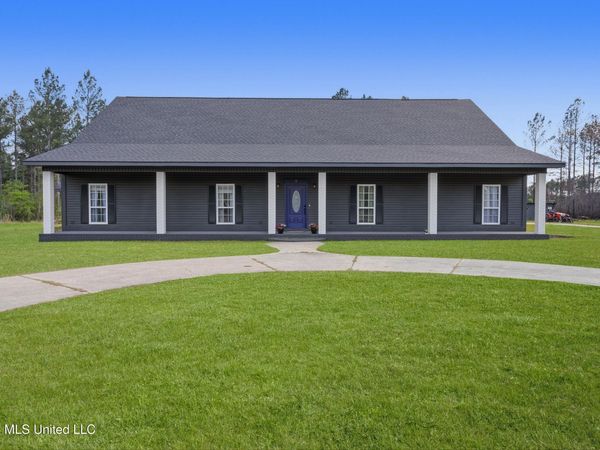 1236 Ms-Hwy 26 , Wiggins, MS 39577