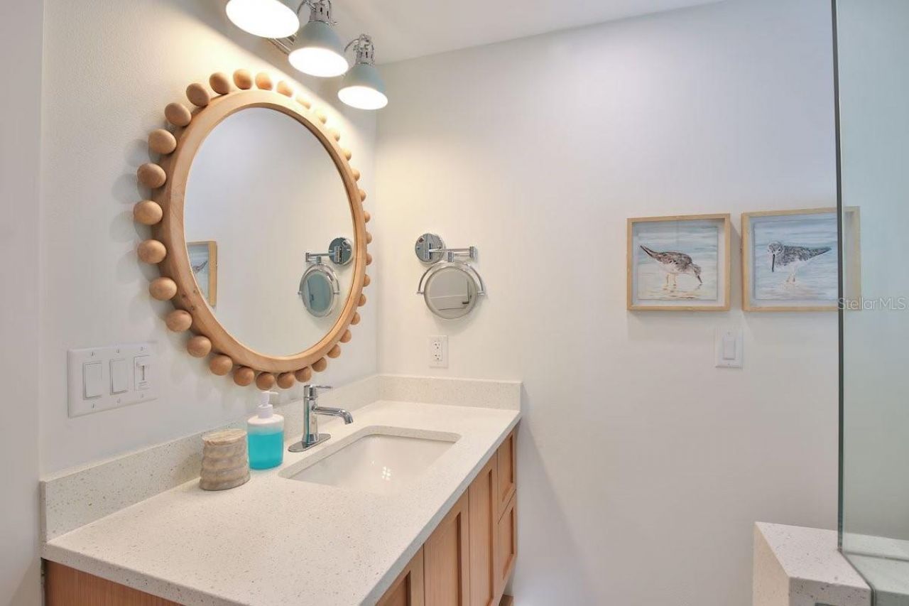 605 Concord Lane, Holmes Beach, FL 34217 Photo