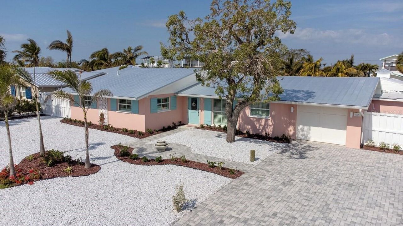 605 Concord Lane, Holmes Beach, FL 34217 Photo