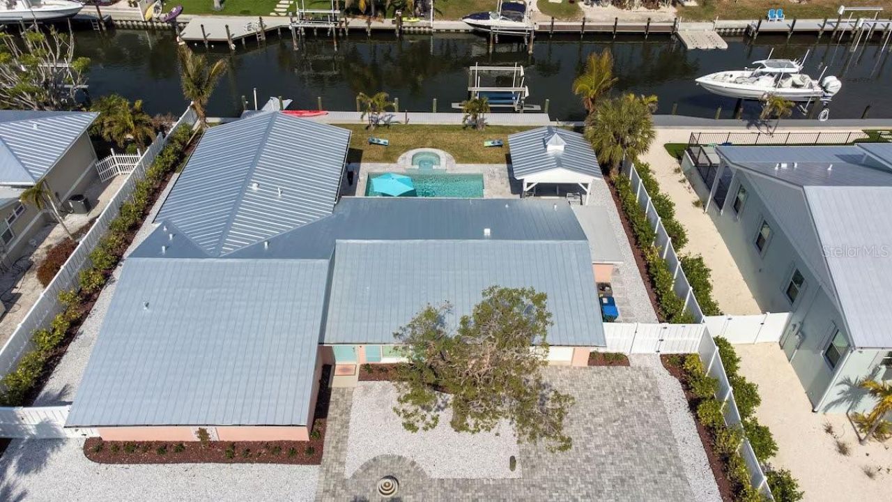 605 Concord Lane, Holmes Beach, FL 34217 Photo