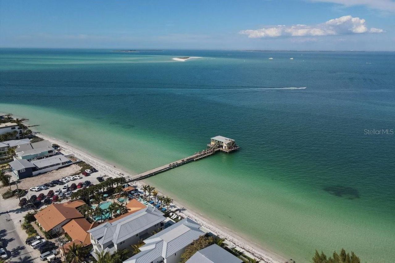 605 Concord Lane, Holmes Beach, FL 34217 Photo