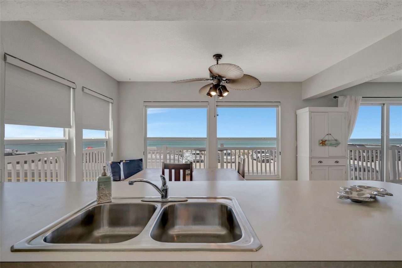 1105 Gulf Drive S, Unit 2, Bradenton Beach, FL 34217 Photo