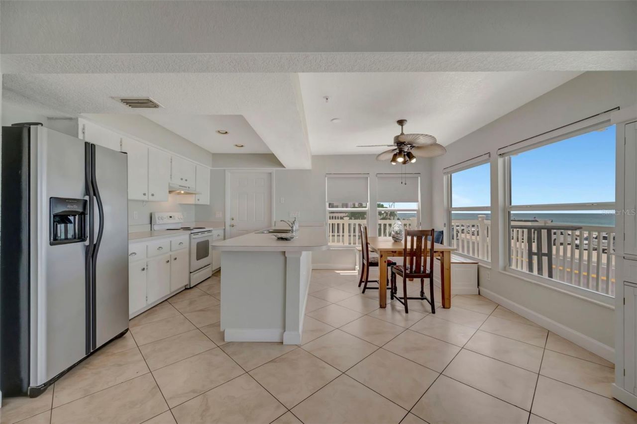 1105 Gulf Drive S, Unit 2, Bradenton Beach, FL 34217 Photo