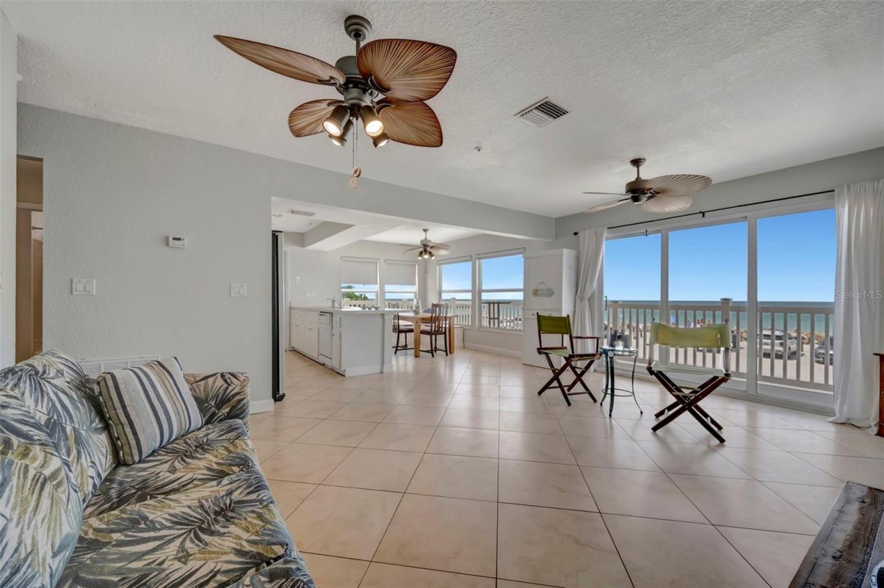 1105 Gulf Drive S, Unit 2, Bradenton Beach, FL 34217 Photo
