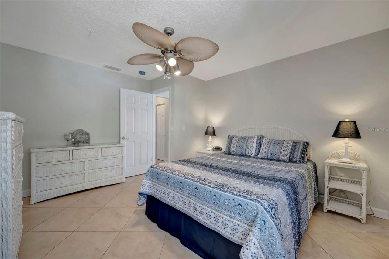 1105 Gulf Drive S, Unit 2, Bradenton Beach, FL 34217 Photo
