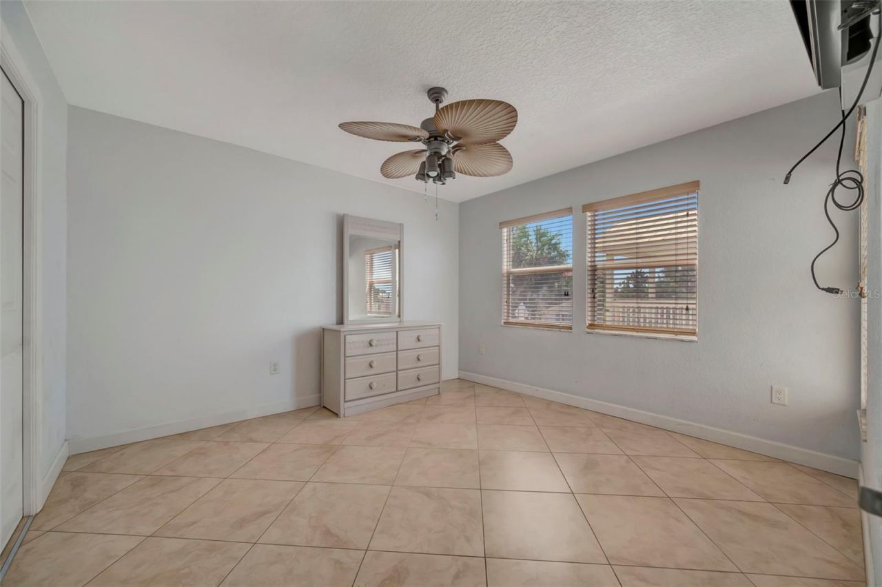 1105 Gulf Drive S, Unit 2, Bradenton Beach, FL 34217 Photo