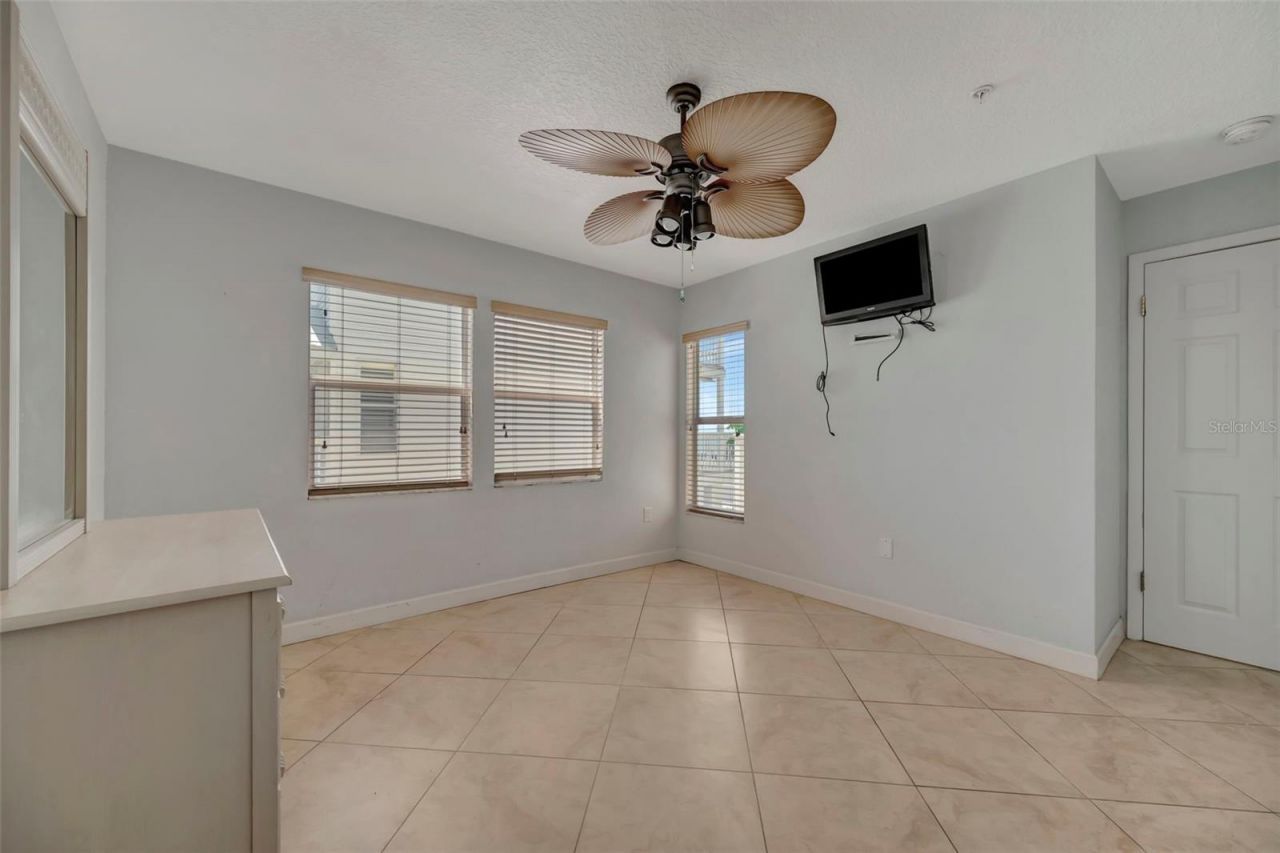 1105 Gulf Drive S, Unit 2, Bradenton Beach, FL 34217 Photo
