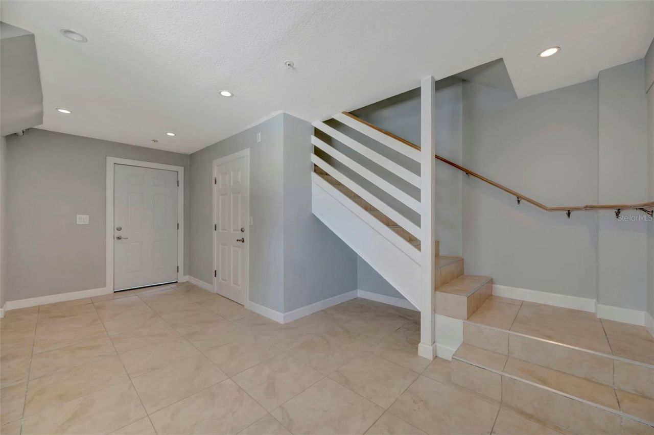1105 Gulf Drive S, Unit 2, Bradenton Beach, FL 34217 Photo