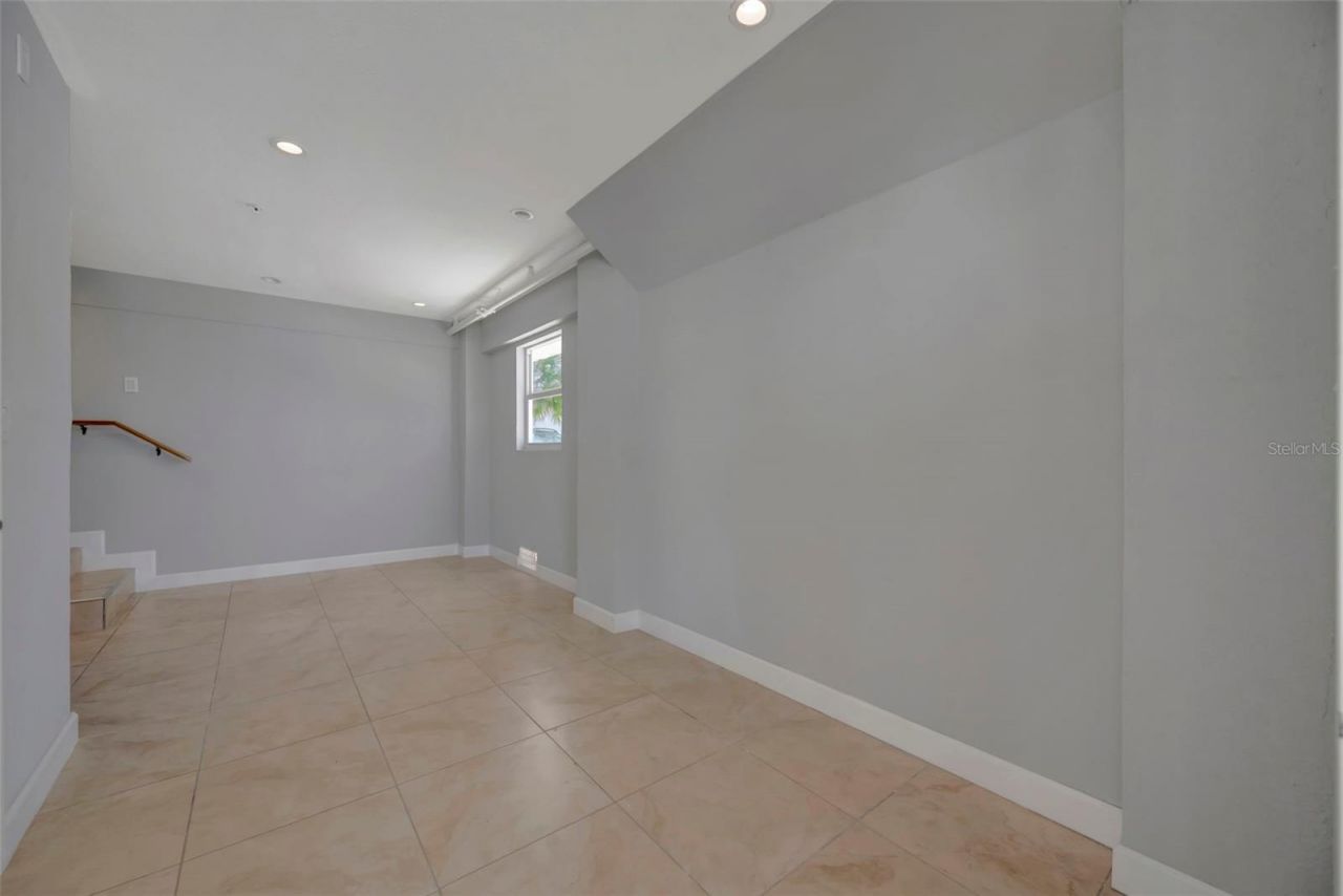 1105 Gulf Drive S, Unit 2, Bradenton Beach, FL 34217 Photo