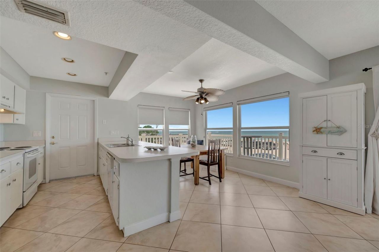 1105 Gulf Drive S, Unit 2, Bradenton Beach, FL 34217 Photo