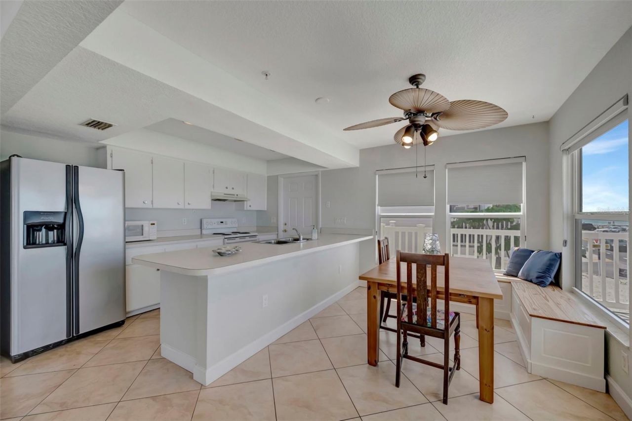 1105 Gulf Drive S, Unit 2, Bradenton Beach, FL 34217 Photo
