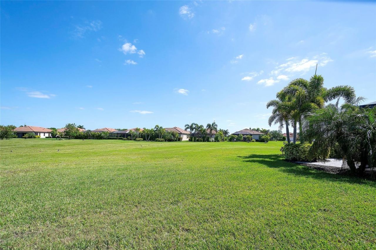 10221 Loch Lomond Drive, Bradenton, FL 34211 Photo