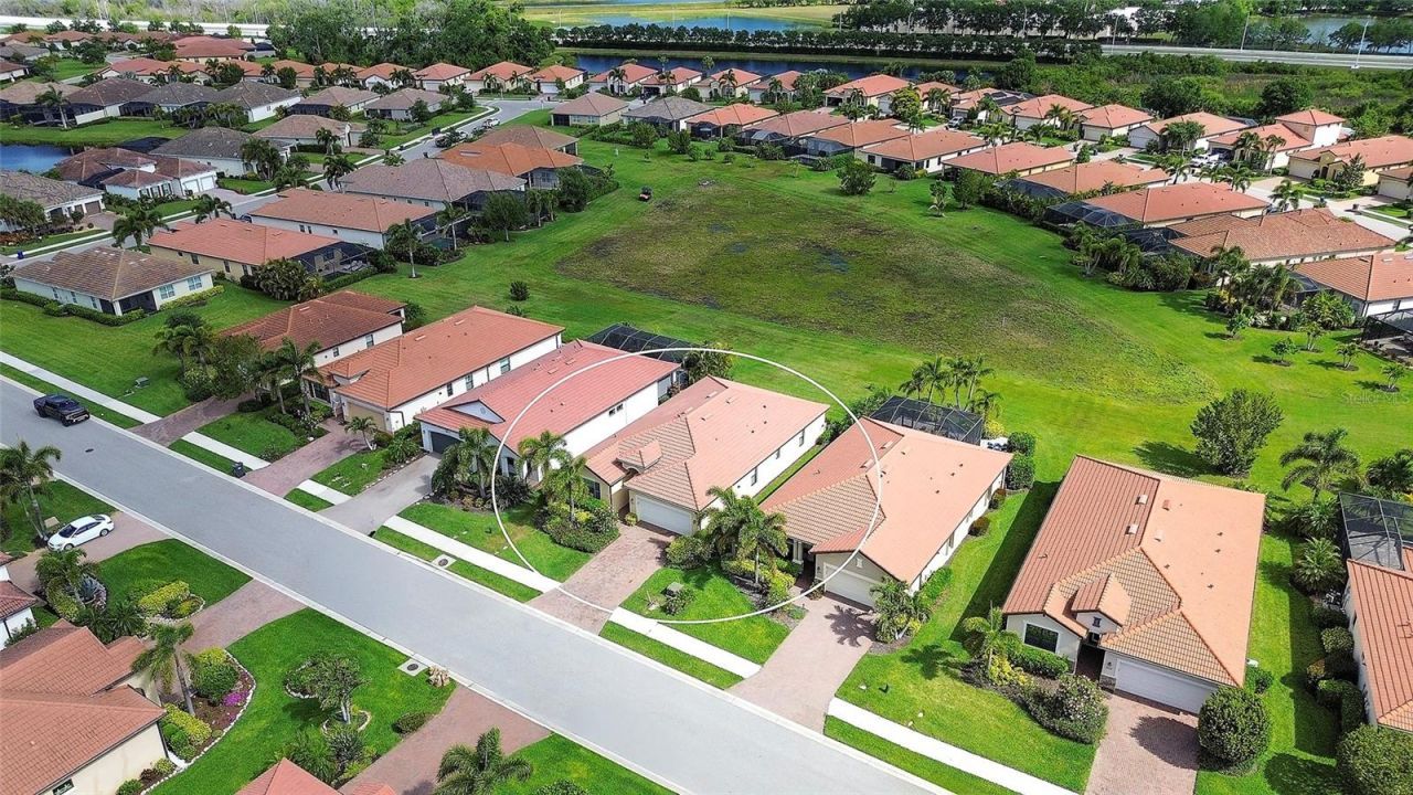 10221 Loch Lomond Drive, Bradenton, FL 34211 Photo