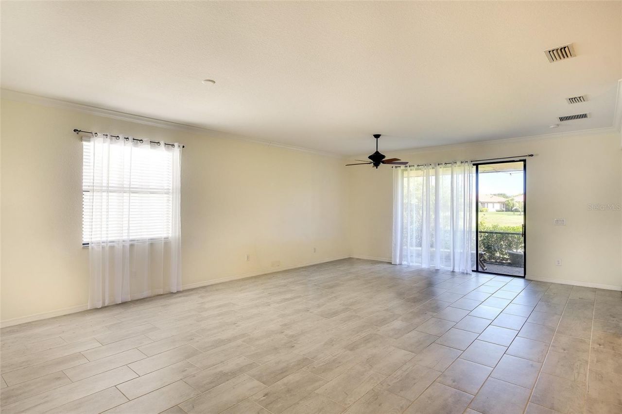 10221 Loch Lomond Drive, Bradenton, FL 34211 Photo