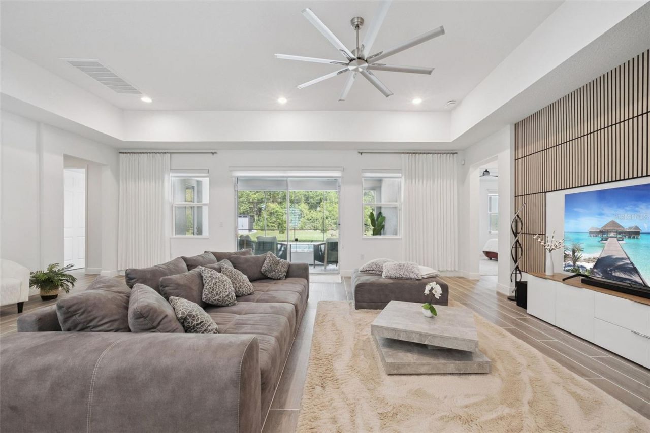 5897 Sierra Crown Street, Mount Dora, FL 32757 Photo