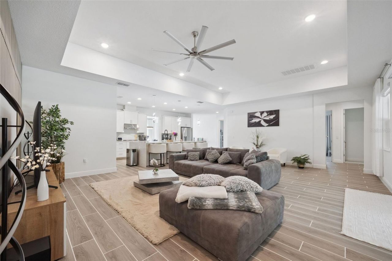5897 Sierra Crown Street, Mount Dora, FL 32757 Photo