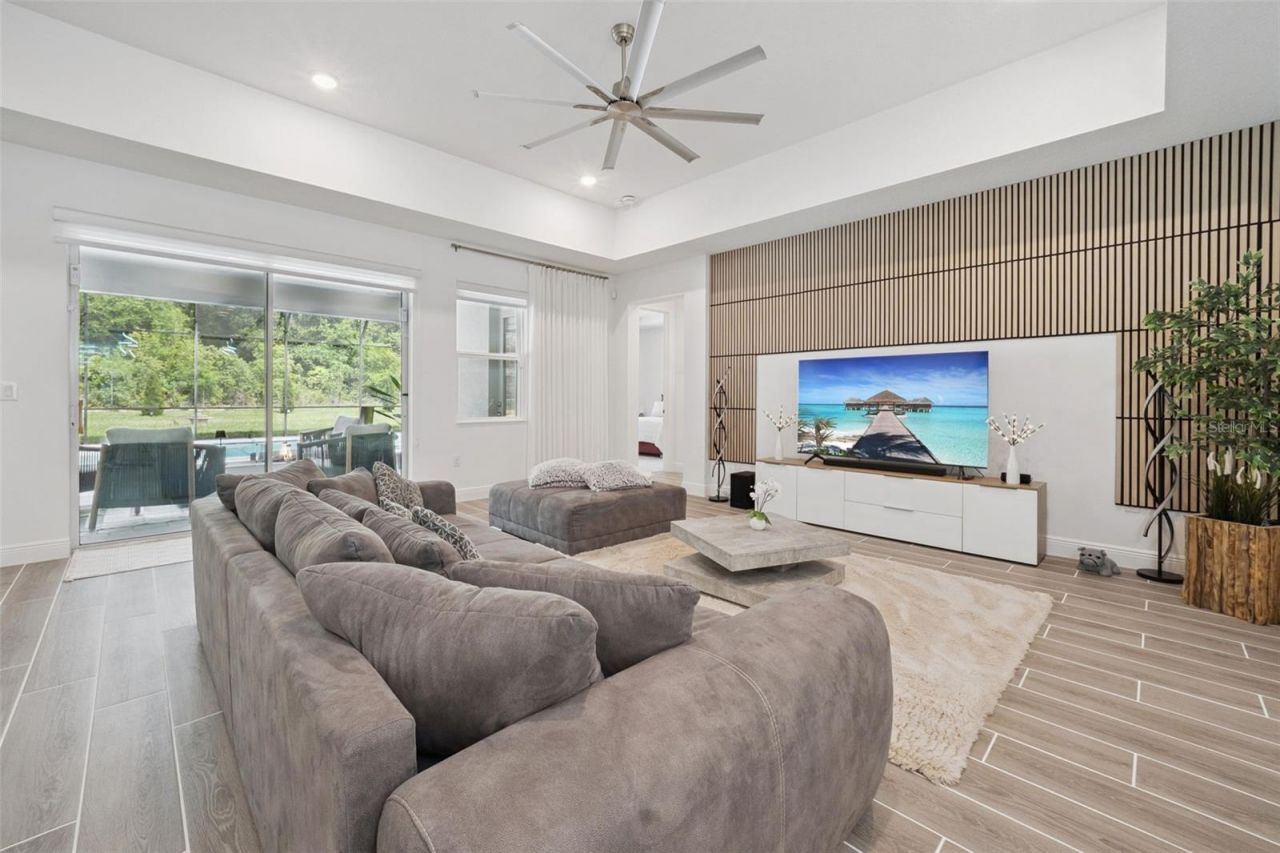 5897 Sierra Crown Street, Mount Dora, FL 32757 Photo