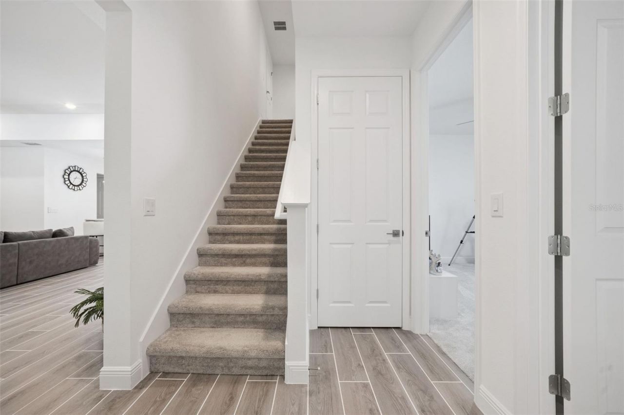 5897 Sierra Crown Street, Mount Dora, FL 32757 Photo