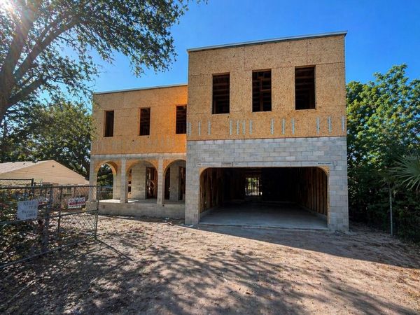 4414 W LAWN AVENUE, TAMPA, FL 33611