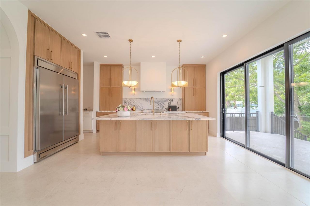 4414 W Lawn Avenue, Tampa, FL 33611 Photo